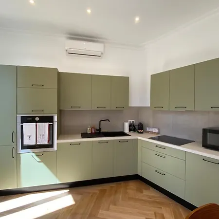 דירה New In Forville With Balcony *