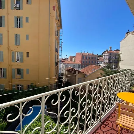 New In Forville With Balcony Lägenhet Cannes